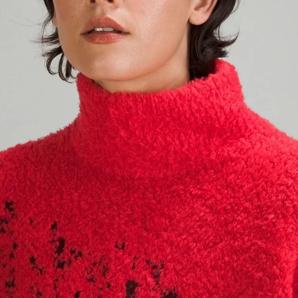 403. Lululemon ombré knit texture turtleneck size 6 in red merlot/carnation red - Picture 3 of 5